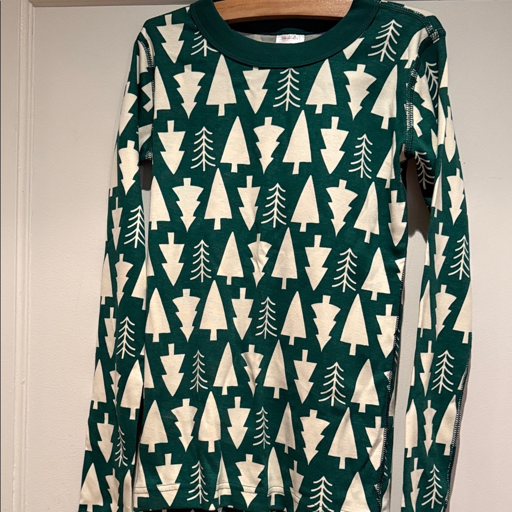 Hanna Andersson Green and Cream Tree Pajama Set - never worn
